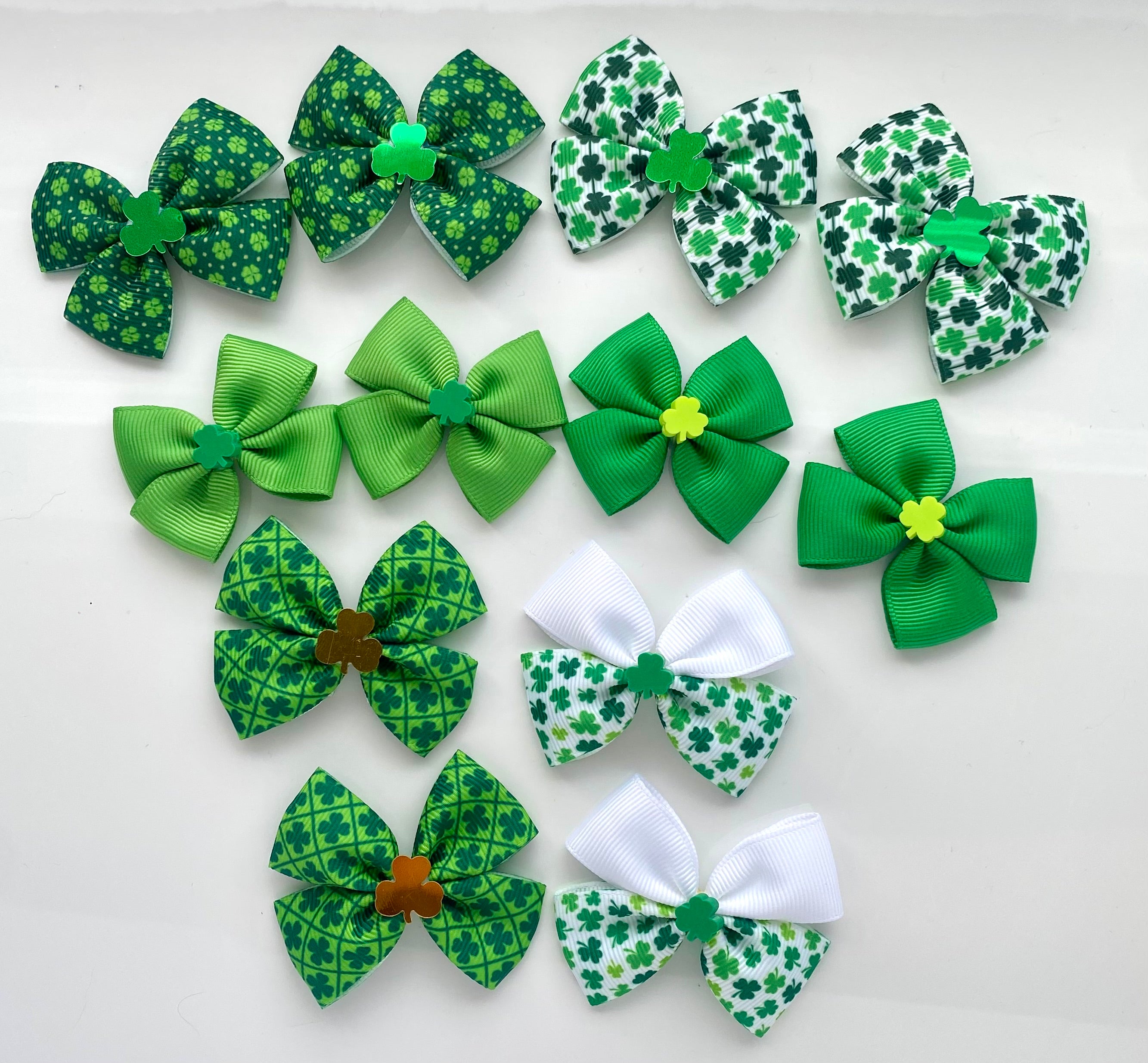 Clover Fun Large Bow Bundle - 12 pack