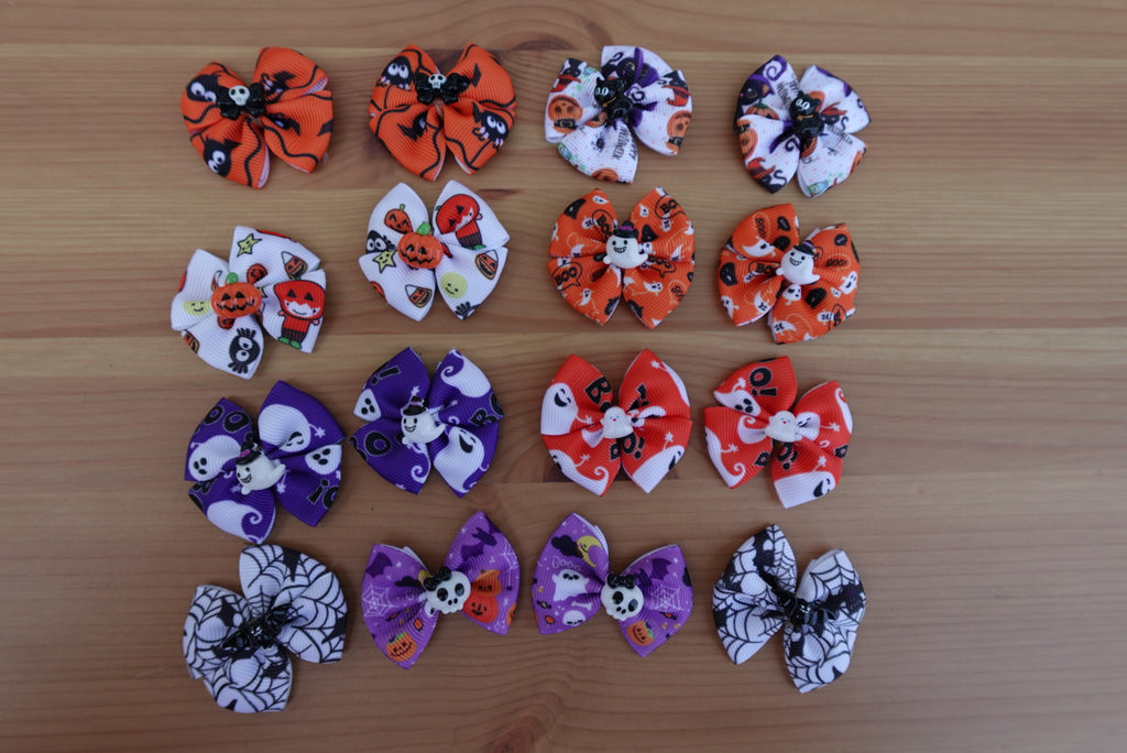 Tiny Terrors –  16 Small Halloween Bows
