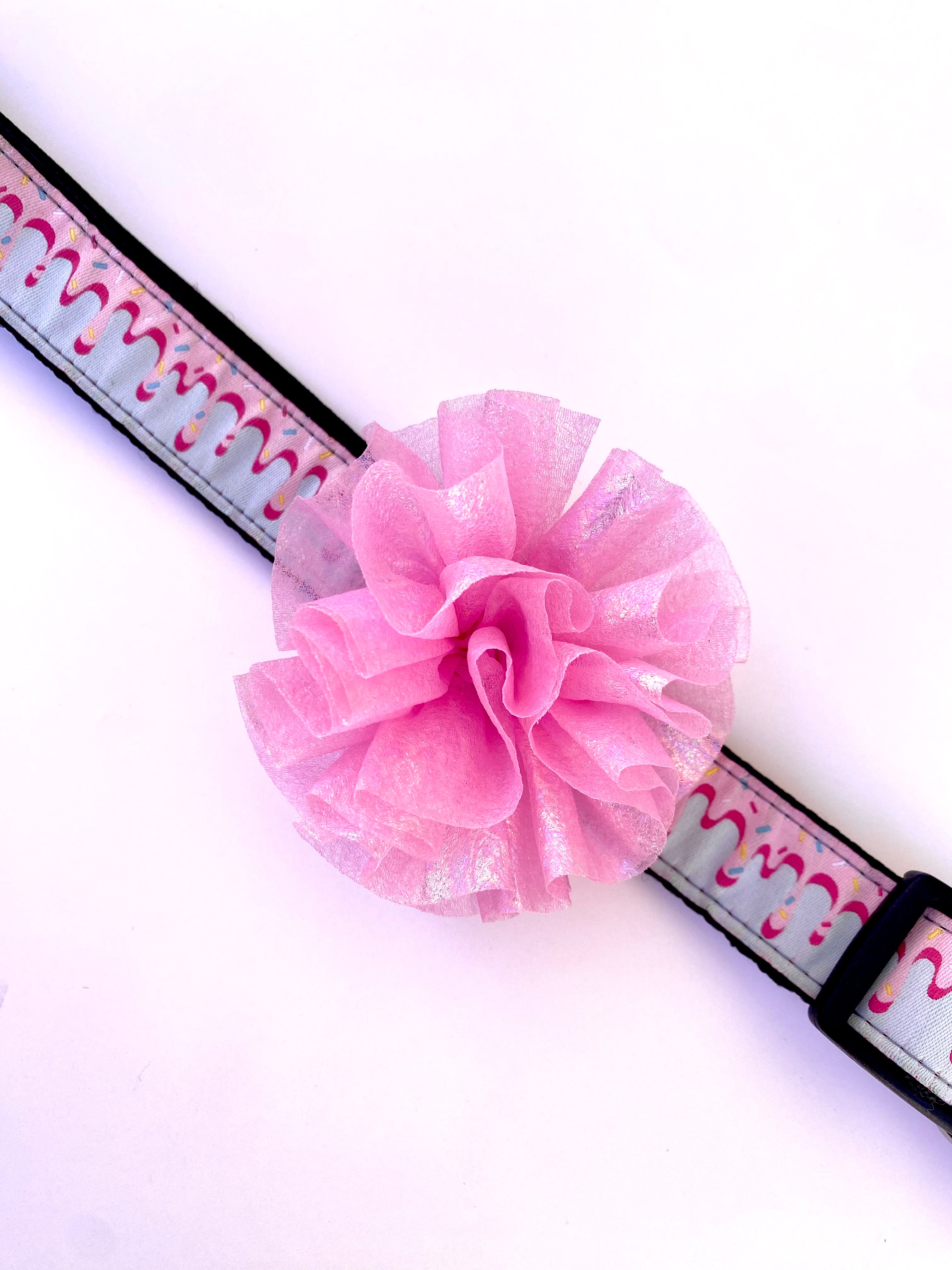 Bubblegum Dream Ruffle Collar Attachment