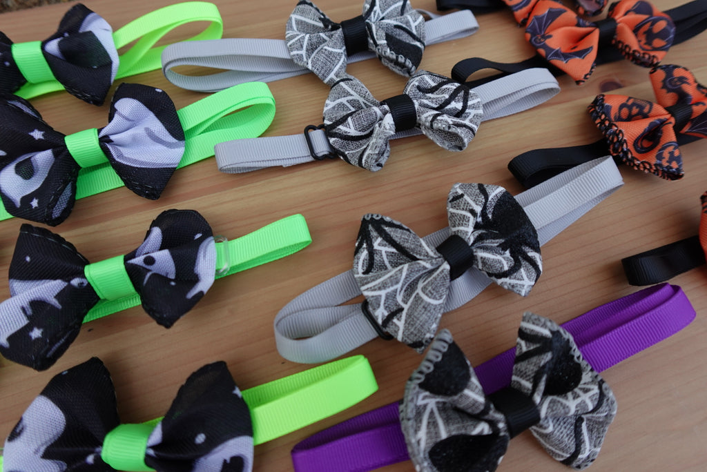 Haunted Bowtie Collection – 24 Adjustable Halloween Styles for Dogs