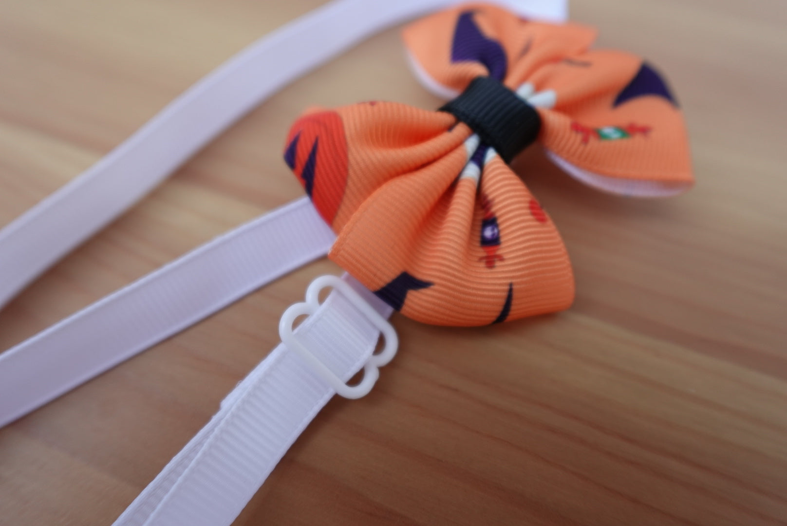 Boo-tiful Bowties – 5 Adjustable Halloween Accessories for Dogs