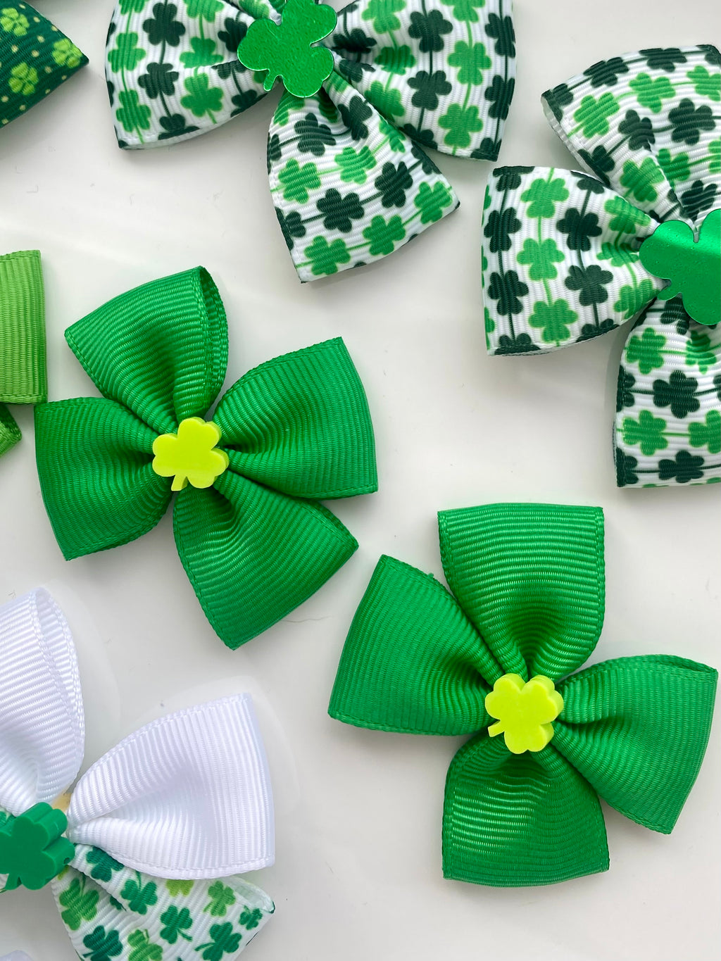 Clover Fun Large Bow Bundle - 12 pack