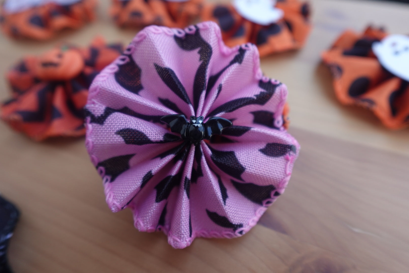 🎀 Pumpkins & Paws – 20 Large Halloween Bows