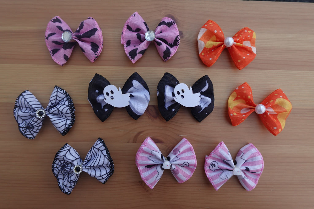 🎀 Pumpkins & Paws – 20 Large Halloween Bows